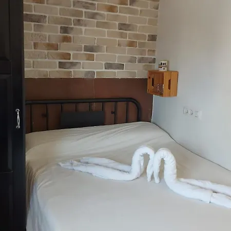 Monkey Homestay